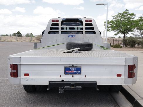 Used 2022 Ford F350 Lariat w/ Lariat Value Package AWD/4WD image 18
