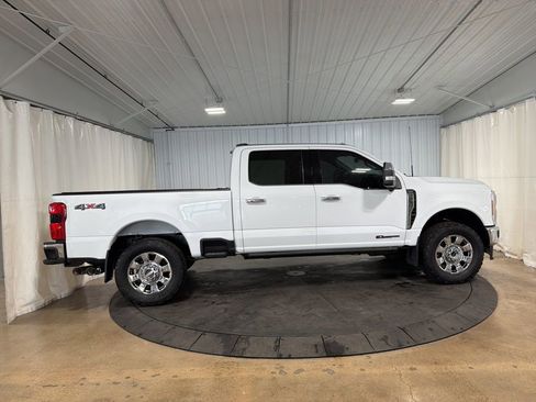 Used 2023 Ford F250 Lariat w/ Lariat Ultimate Package AWD/4WD image 8