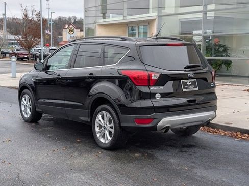 Used 2019 Ford Escape SEL image 3