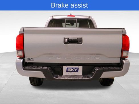 Used 2022 Toyota Tacoma SR w/ SR Convenience Package image 6