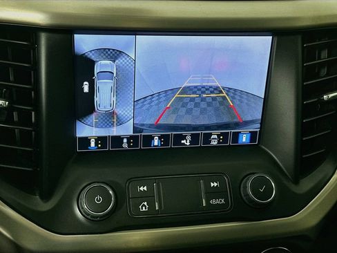 Used 2023 GMC Acadia Denali w/ Denali Ultimate Package FWD image 13