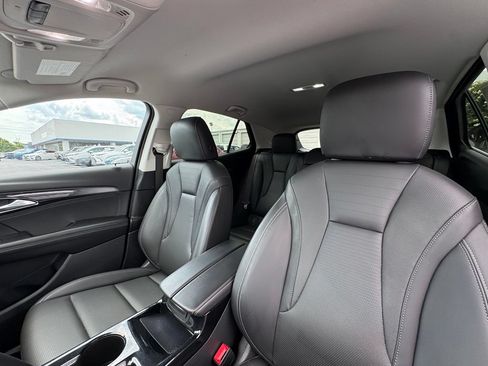 Used 2024 Buick Envision Preferred AWD/4WD image 18