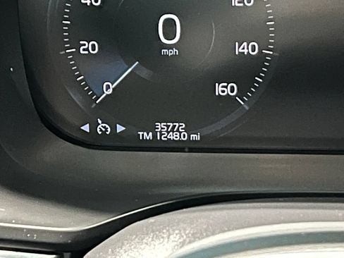 Used 2021 Volvo XC60 T6 Momentum w/ Premium Package AWD/4WD image 33