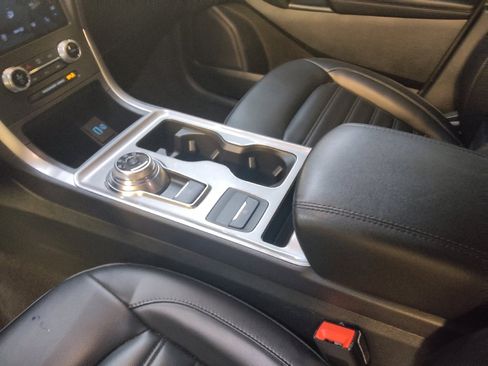 Used 2023 Ford Edge SEL image 26