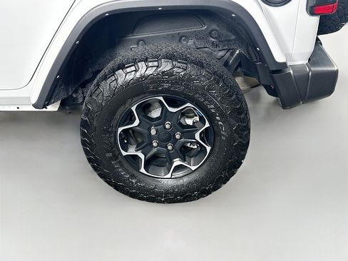 Used 2023 Jeep Wrangler Unlimited Rubicon 4xe w/ Cold Weather Group AWD/4WD image 11
