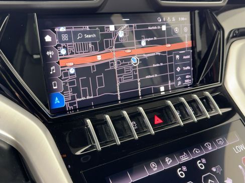 Used 2020 Lamborghini Urus image 23