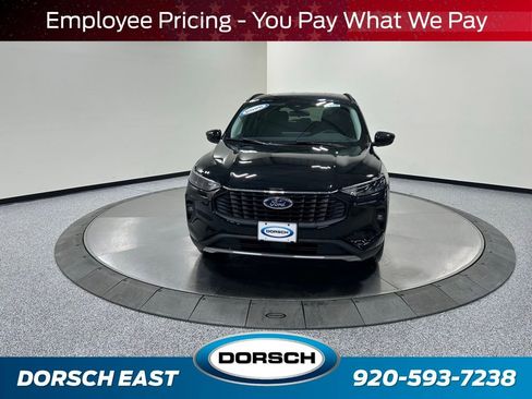 New 2026 Ford Escape SE FWD image 2