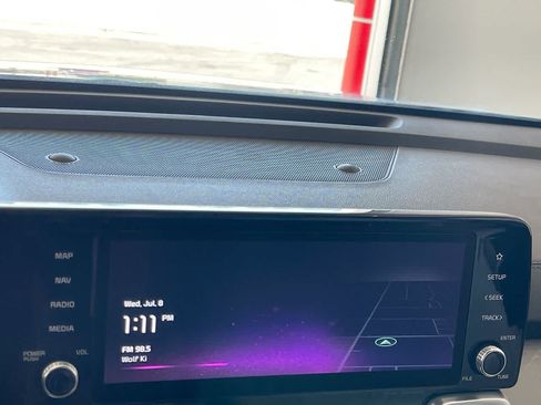 Used 2023 Kia Sorento SX Prestige w/ Panoramic Sunroof Package AWD/4WD image 16
