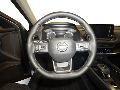 Used 2026 Nissan Rogue SV image 13