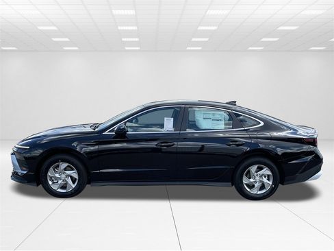 New 2025 Hyundai Sonata SE image 4