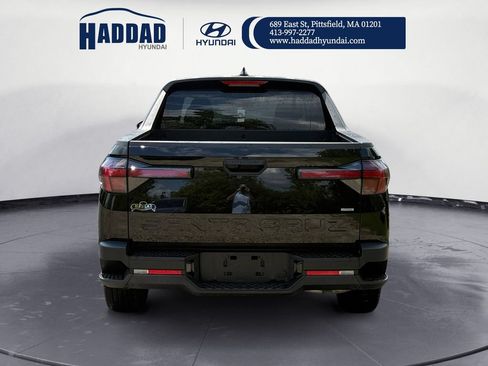 Certified 2025 Hyundai Santa Cruz SE AWD/4WD image 4