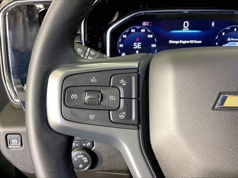 Used 2024 Chevrolet Silverado 1500 LT AWD/4WD image 25
