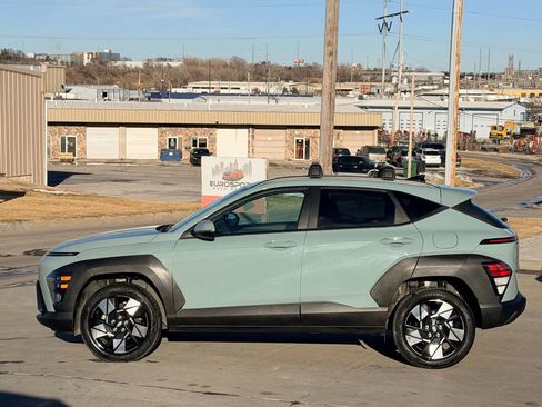 Used 2024 Hyundai Kona SEL w/ Convenience Package image 9