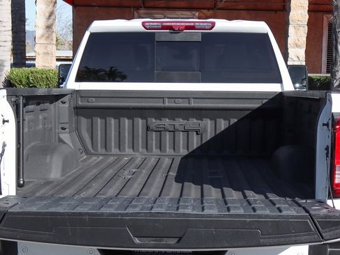Used 2023 GMC Sierra 3500 AT4 w/ AT4 Premium Plus Package image 8