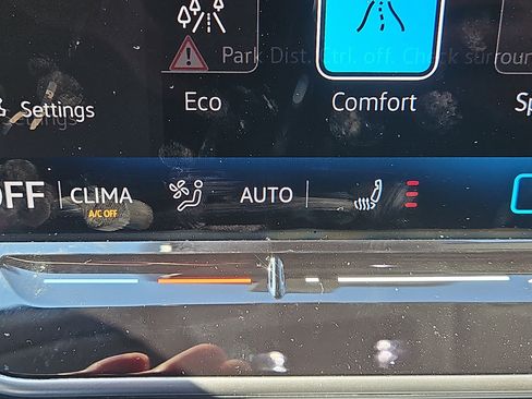New 2026 Volkswagen Tiguan SE AWD/4WD image 9