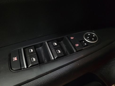 Used 2019 Kia Forte LXS FWD image 27