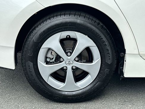 Used 2012 Toyota Prius Three FWD image 7