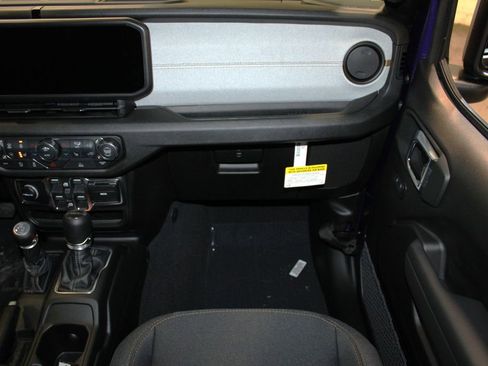 New 2026 Jeep Gladiator Sport image 26