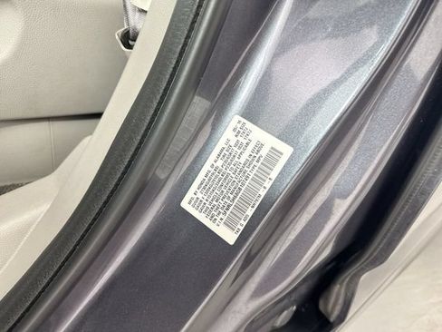 Used 2016 Honda Odyssey EX-L image 37