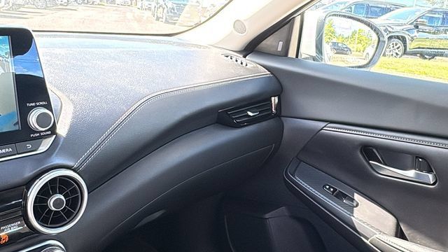 Certified 2021 Nissan Sentra SV FWD image 20