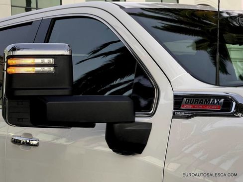 Used 2021 GMC Sierra 2500 Denali w/ Denali Ultimate Package image 11