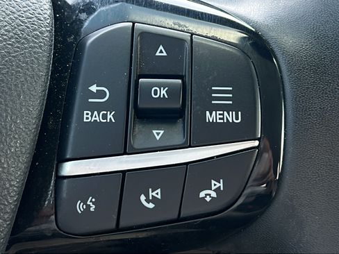 Used 2022 Ford Escape SE w/ Cold Weather Package FWD image 21
