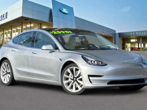 Used 2018 Tesla Model 3 Long Range image 2