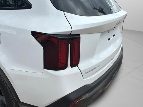 Used 2024 Kia Sorento X-Line EX image 24