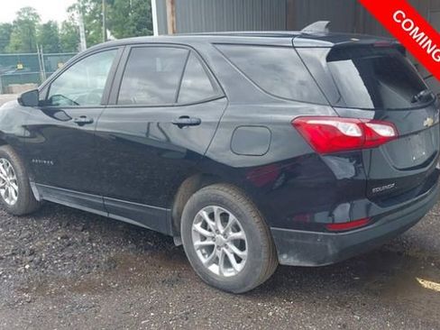 Used 2021 Chevrolet Equinox LS AWD/4WD image 3