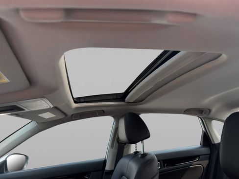 Used 2023 Honda Civic Touring image 12