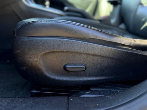 Used 2014 Chevrolet Cruze Diesel image 9