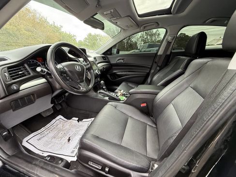 Used 2018 Acura ILX image 19