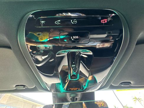 Used 2025 Mercedes-Benz GLC 300 image 22