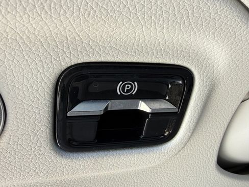Used 2023 Mercedes-Benz EQS 450+ SUV image 30