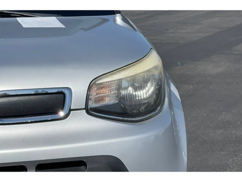 Used 2016 Kia Soul FWD image 18