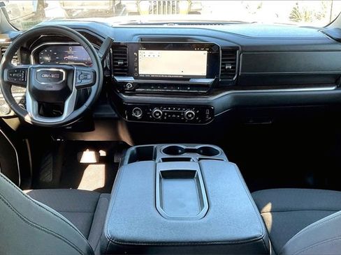 Used 2024 GMC Sierra 1500 Elevation image 15