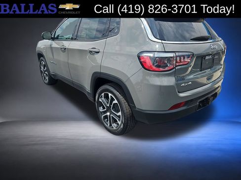 Used 2022 Jeep Compass Limited AWD/4WD image 7
