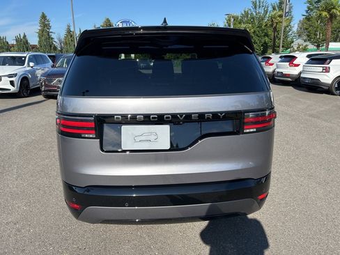 New 2025 Land Rover Discovery Dynamic SE image 6