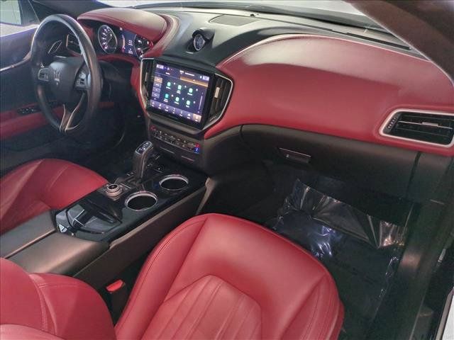 Used 2021 Maserati Ghibli S RWD image 22