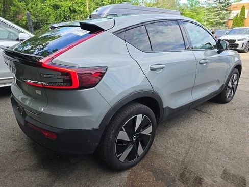 Used 2024 Volvo C40 Recharge Core AWD/4WD image 4