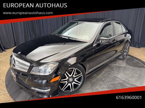 Used 2013 Mercedes-Benz C 300 4MATIC Sedan image 1