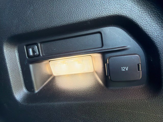 Used 2020 Ford Explorer XLT w/ Equipment Group 202A AWD/4WD image 13