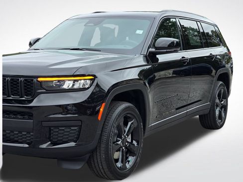 New 2025 Jeep Grand Cherokee L Altitude AWD/4WD image 43