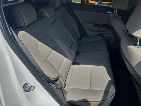 Used 2017 Kia Sportage EX image 11