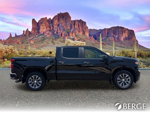 Used 2020 Chevrolet Silverado 1500 Custom w/ Custom Value Package RWD image 8