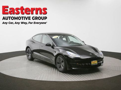 Used 2023 Tesla Model 3 Standard Range image 44