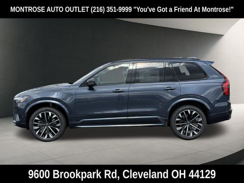 New 2026 Volvo XC90 T8 Ultra w/ Protection Package Premier AWD/4WD image 2