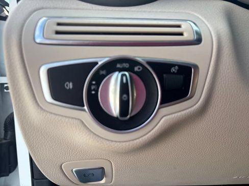 Used 2020 Mercedes-Benz C 300 Sedan image 53