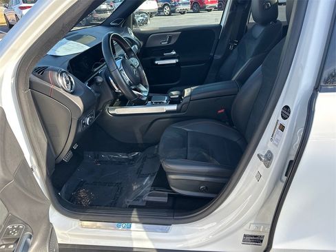 Used 2023 Mercedes-Benz EQB 250+ image 9
