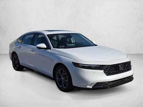 Used 2025 Honda Accord EX-L image 3